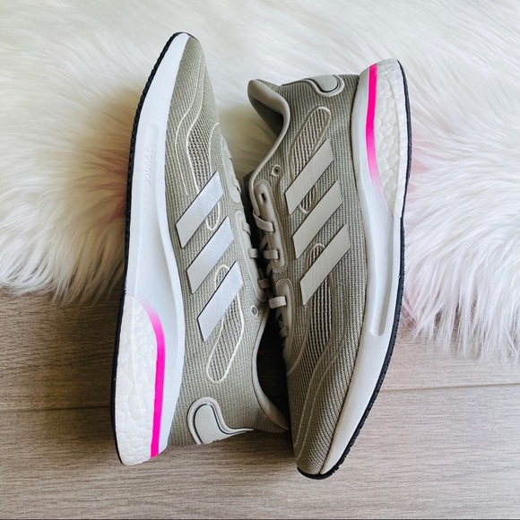 NWT Adidas Supernova Women’s Shoes - Picture 6 of 9